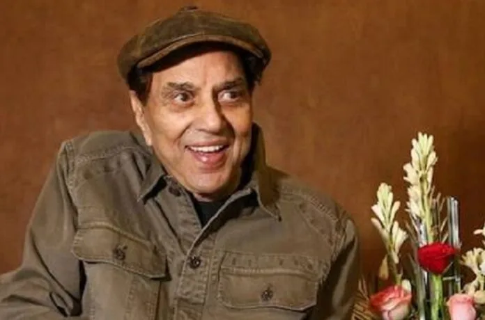 Dharmendra धर्मेंद्र को दी अंतिम श्रद्धांजलि