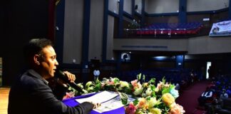 बाल विवाह के खिलाफ दिलाई गई शपथ