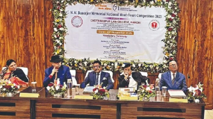 Ranchi News एनयूएसआरएल रांची को राष्ट्रीय मूट कोर्ट का खिताब