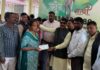 कांके में आपदा पीड़ित परिवारों को मिली राहत — विधायक ने 29 लाख रुपये के चेक वितरित किए कांके में आपदा पीड़ित परिवारों को मिली राहत