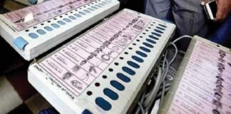पहली बार एक ही ईवीएम से 6 पदों का मतदान