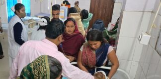 घायलों का चल रहा इलाज.