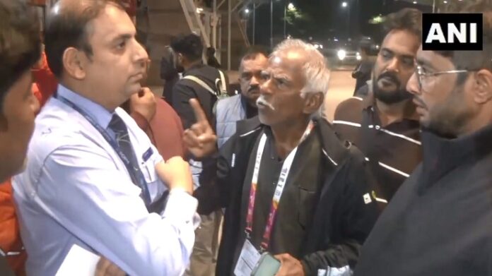 1,000 से अधिक उड़ानें रद्द