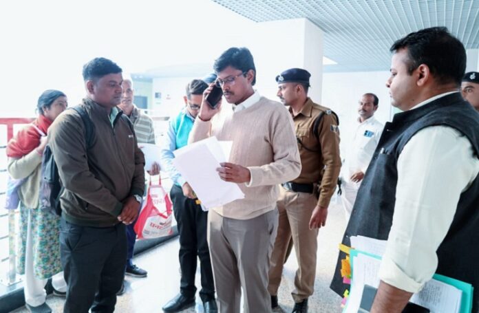 DM–SP का कड़ा रुख