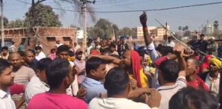 तिलक से पहले छाया मातम: सड़क हादसे में युवक की मौत, आक्रोश में ग्रामीणों ने किया सड़क जाम Aurangabad