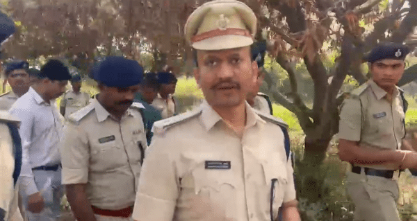 पटना में लूटकांड के आरोपी से मुठभेड़, पुलिस की जवाबी कार्रवाई में बदमाश घायल Encounter