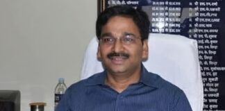 आईएएस विनय चौबे
