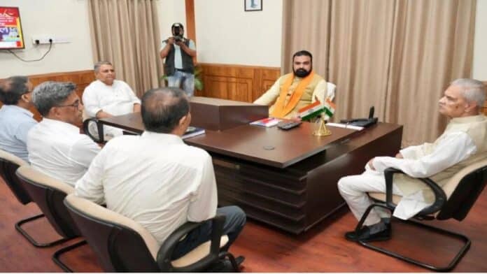 Samrat Cabinet