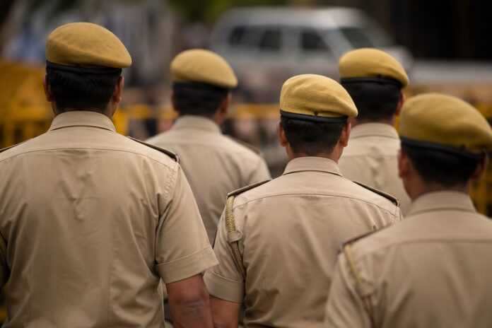 हाईटेक नकल गिरोह का भंडाफोड़.