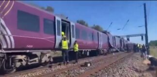 Video: रेल पटरी पर तबाही का मंजर, 2 ट्रेनों की टक्कर से अफरा-तफरी, ड्राइवर की मौत लंदन ट्रेन हादसा