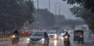 मौसम : कई राज्यों में बारिश का दौर तेज होने के संकेत, पहाड़ों से लेकर पूर्वोत्तर तक अलर्ट बारिश का मौसम अलर्ट