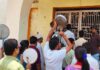 टीएमबीयू में अतिथि शिक्षकों का विरोध जारी, थालियां बजाकर प्रशासन तक पहुंचाई आवाज टीएमबीयू शिक्षक प्रदर्शन.