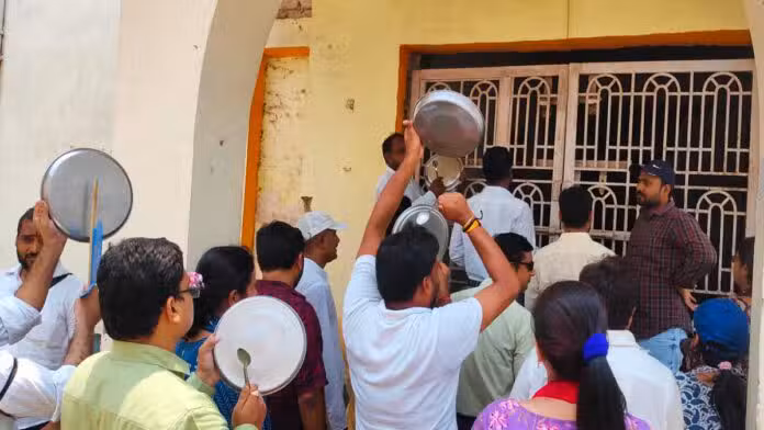 टीएमबीयू शिक्षक प्रदर्शन.