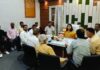 पार्षदों ने घेरा, अधिकारियों से मांगा हिसाब; नगर निगम बैठक में उठे जनसुविधाओं के सवाल