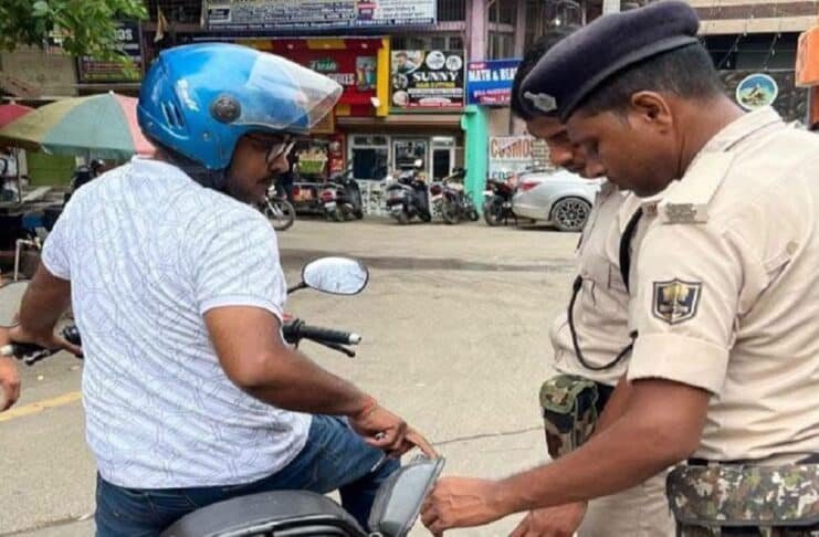 भागलपुर में पुलिस का वाहन जांच अभियान