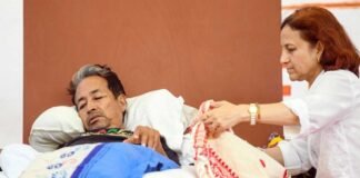 सोनम वांगचुक की हालत पर डॉक्टरों की नजर, दवा लेने से किया इनकार; पत्नी बोलीं- अस्पताल से डिस्चार्ज करें सफदरजंग अस्पताल में भर्ती सोनम वांगचुक की स्वास्थ्य जांच