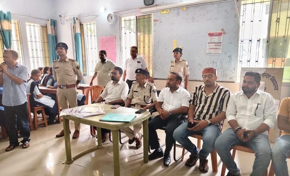 भागलपुर के सरकारी विद्यालय में जागरूकता कार्यक्रम