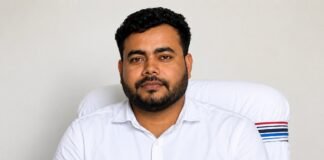 गोड्डा : पोड़ैयाहाट के BSO को CID ने दबोचा, JSSC-JPSC समेत कई परीक्षाओं में फर्जी सफलता का आरोप CID arrests Godda BSO Abhay Kumar Tiwari
