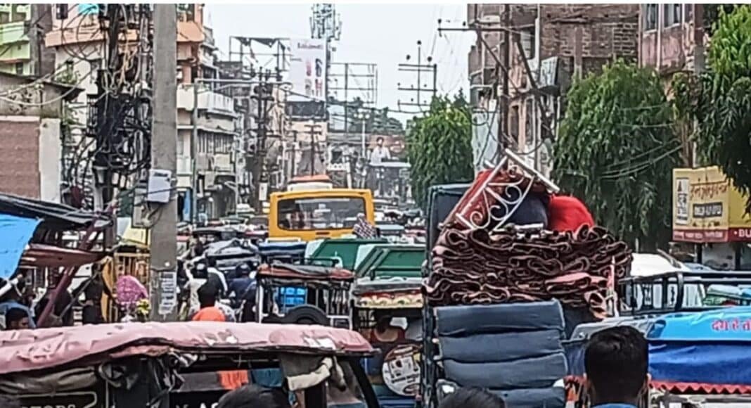 भागलपुर में 500 मीटर सड़क पर जाम