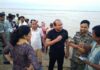 भागलपुर : बांध टूटने के बाद नवगछिया की ओर बढ़ रहा पानी, रोकने में जुटे अभियंता; प्रशासन ने कहा- घबराने की जरूरत नहीं नवगछिया में बांध टूटा