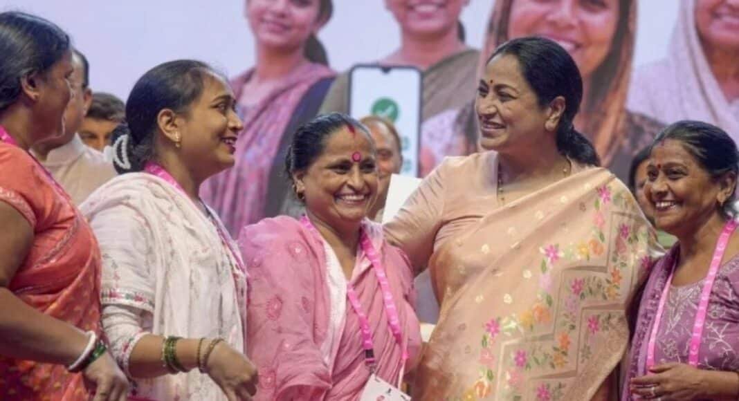 दिल्ली लक्ष्मी योजना के तहत महिलाओं को 2500 रुपये की सहायता