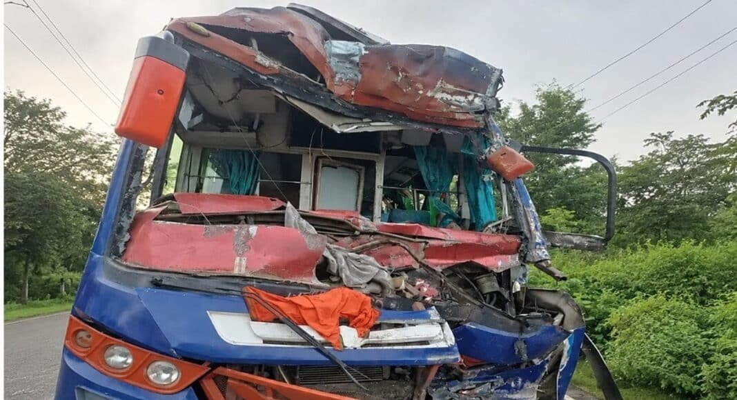 कांवरियों की बस का भीषण हादसा