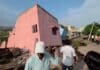 धनबाद : आउटसोर्सिंग ठप, 150 मजदूरों पर रोजी-रोटी का संकट; सातवें दिन भी नहीं शुरू हुआ काम महेशपुर आउटसोर्सिंग के बाहर मजदूर