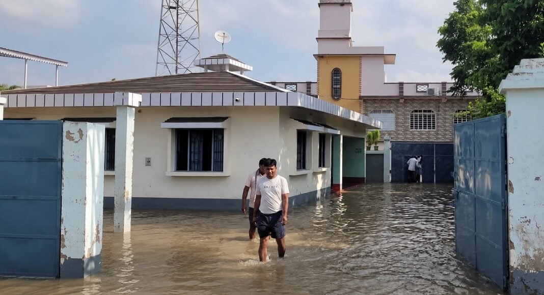 ऊर्जा मंत्री के आवास में घुसा बाढ़ का पानी