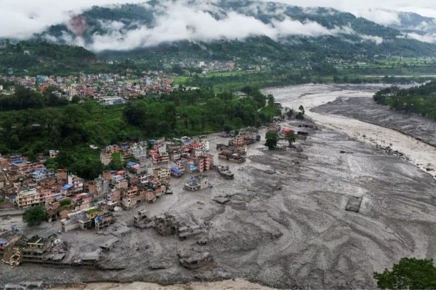 नेपाल में बाढ़ की तबाही