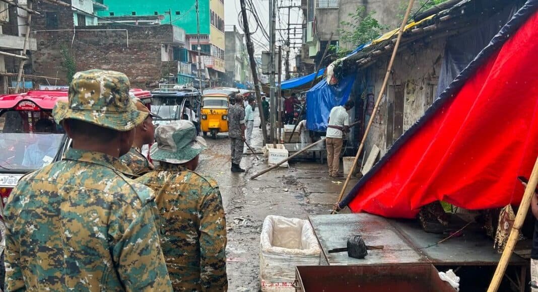 मिरजानहाट रोड पर अतिक्रमण