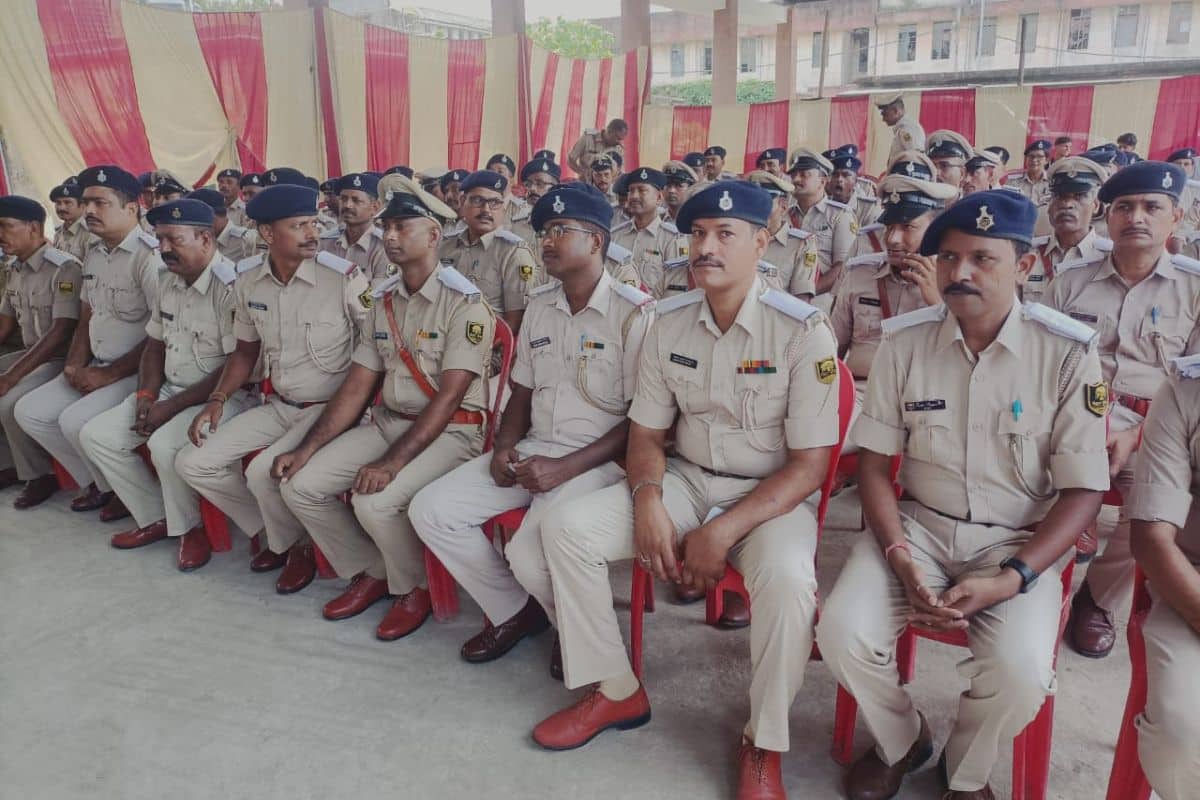 भागलपुर पुलिस में 137 ASI बने दारोगा, अब संभालेंगे बड़ी जिम्मेदारी भागलपुर पुलिस में 137 ASI बने दारोगा, अब संभालेंगे बड़ी जिम्मेदारी Bhagalpur Police Promotion 2